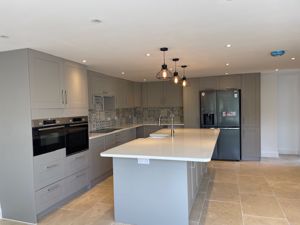 Kitchen completed- click for photo gallery